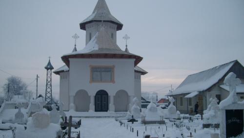 Biserica-iarna