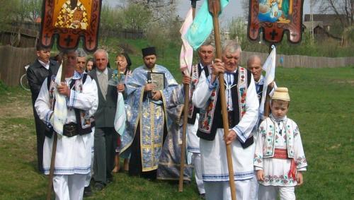 Procesiune la Izvorul Tămăduirii